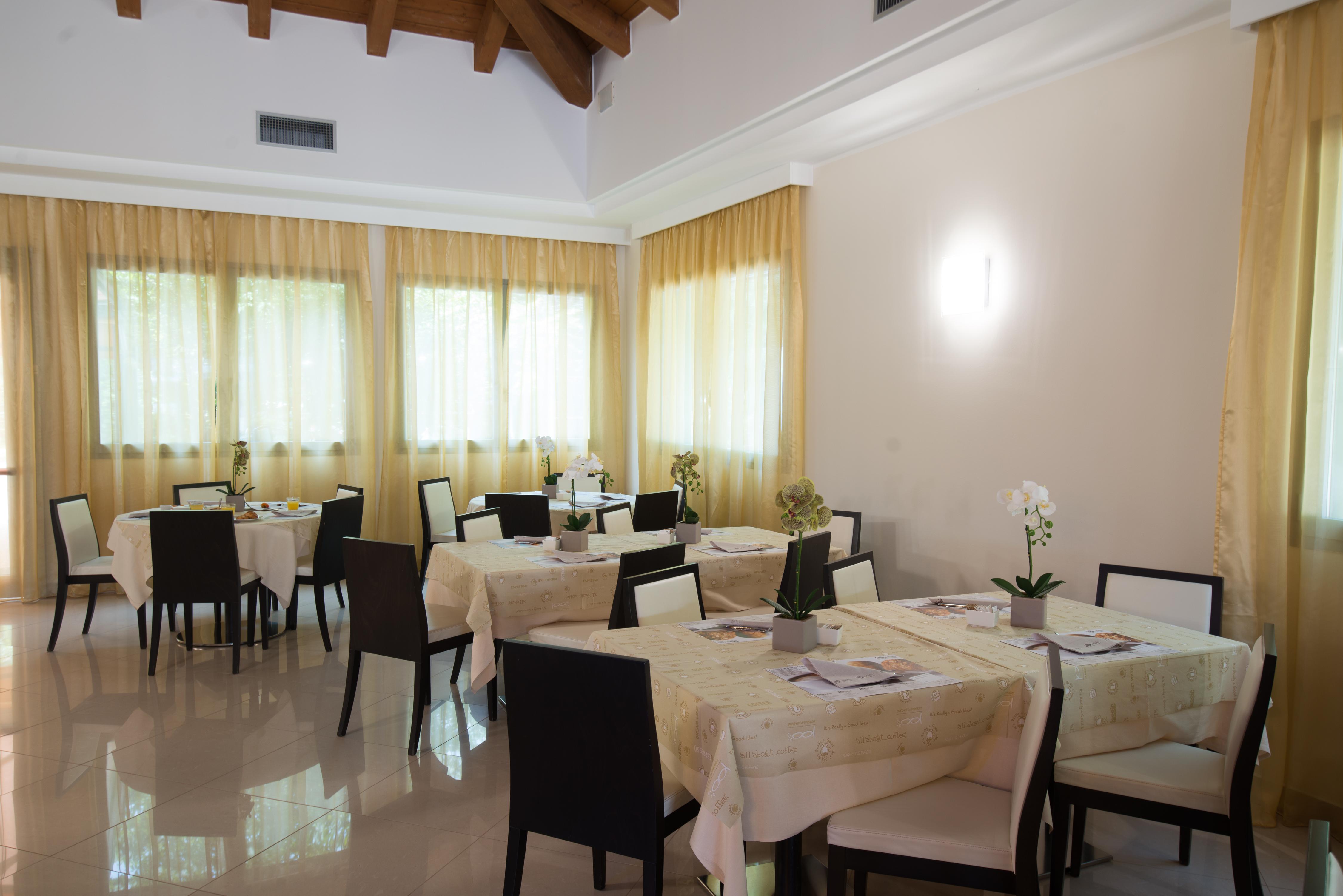 As Hotel Sempione Fiera San Vittore Olona Buitenkant foto